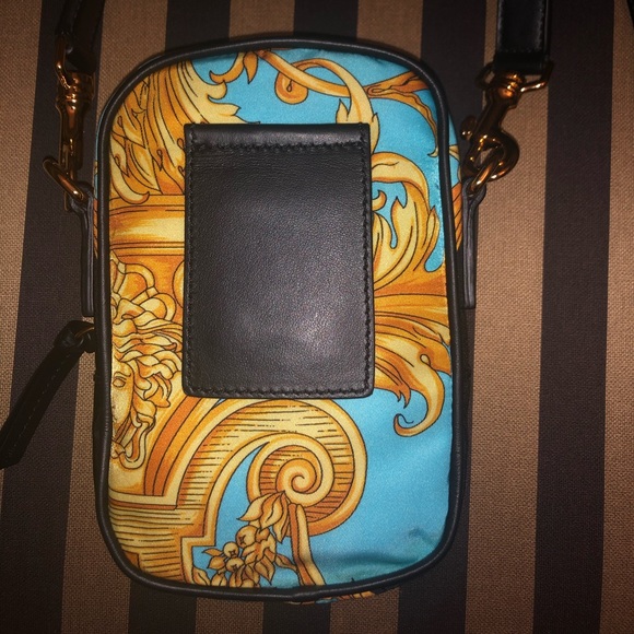 ⚜️Versace Bag ⚜️ - Picture 5 of 5